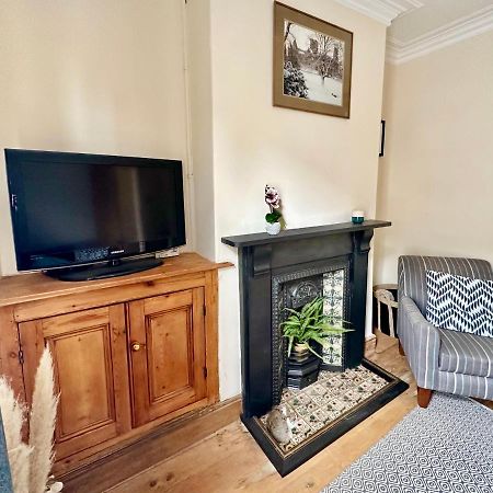 Villa Creaking à York Extérieur photo